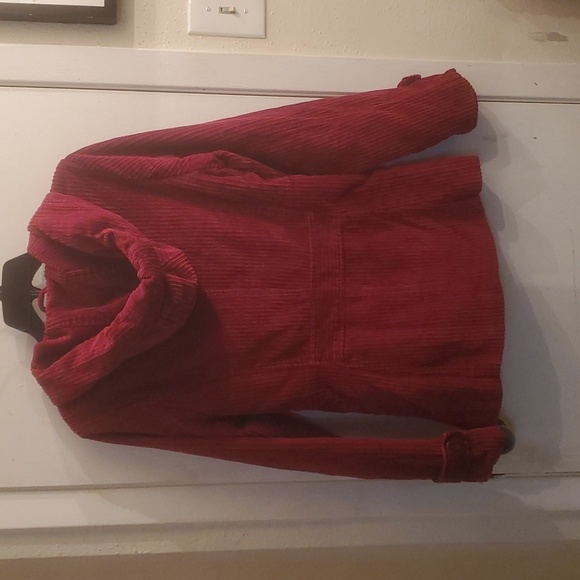 Red jacket - Picture 3 of 3